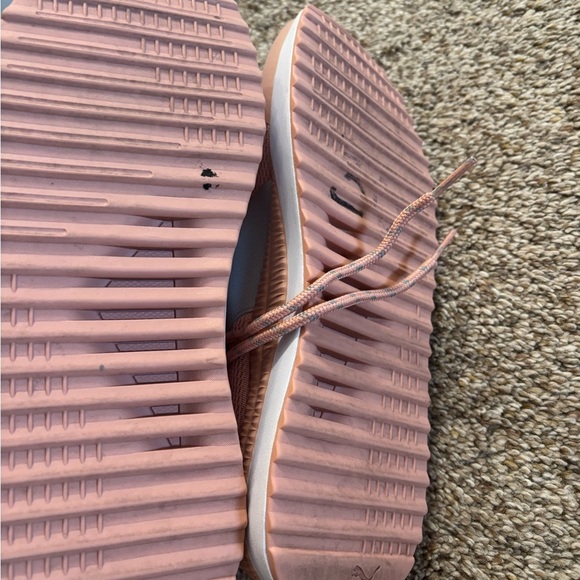 (Puma) kids Pink Sneakers - Picture 5 of 6